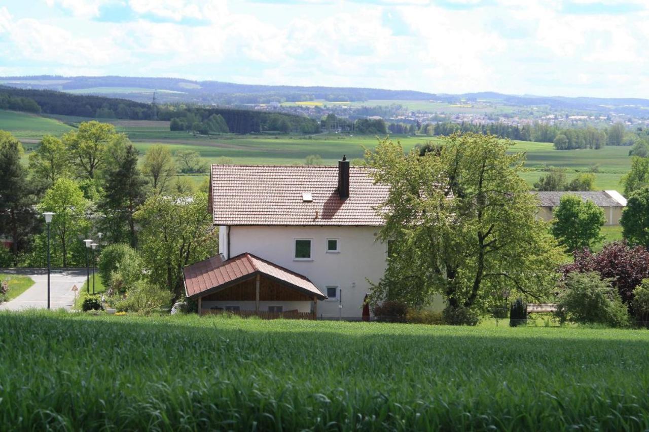 Naturspiel Posing Exterior foto